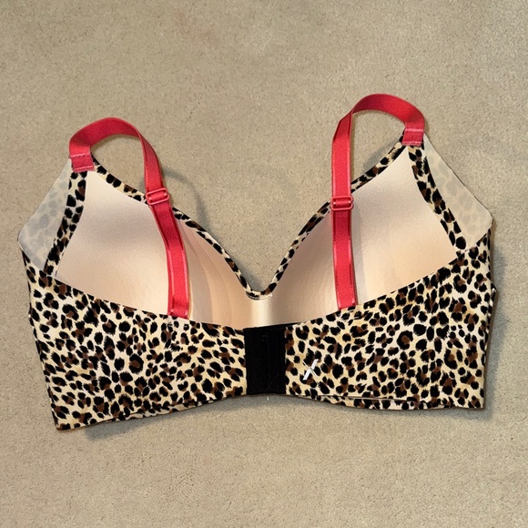 Knix Betsy Johnson X - V neck Leopard Print Bra with Red Straps. Size 7+ - Picture 2 of 4